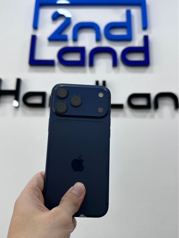 Điện thoại iPhone 17 Promax - ZP/A - 256GB - IOS 26.3 - Pin 97% - Màu xanh - Ngoại hình 98% - Body