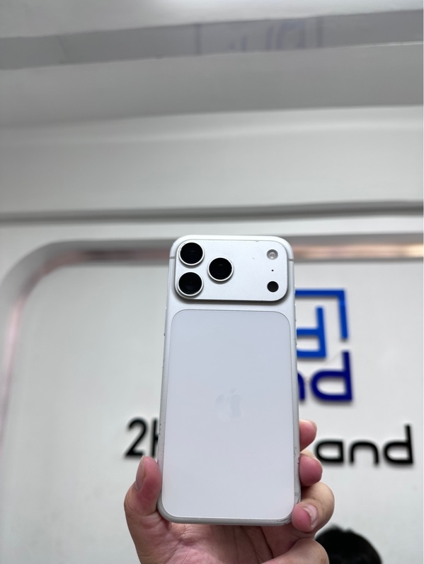 Điện thoại iPhone 17 promax - ZP/A - IOS 26.5.2 - 256GB - Màu trắng - Pin 91% chu kỳ sạc 419 - Ngoại hình 96% - Cấn trầy sườn và cụm cam sau - Body - Còn BH đến 1/11/2026