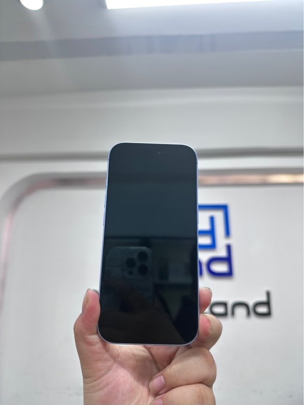 Điện thoại iPhone 18 pro - X/A - IOS 27 - 256gb - Màu xanh băng thanh - Pin 100% chu kỳ sạc 20 - Ngoại hình 97% - viền cam sau trầy - Kèm box - Còn BH apple đến 19/9/2027