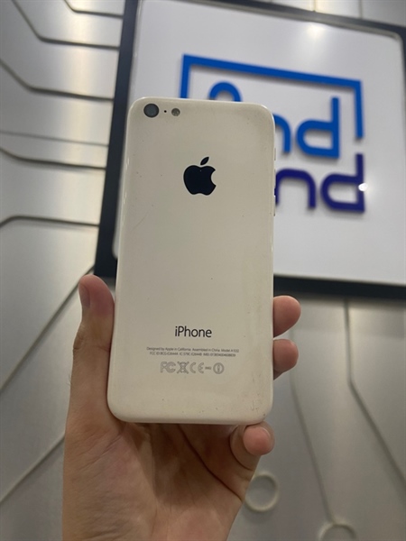 Điện thoại iPhone 5C - LL/A - 16GB - Pin 100% - Màu trắng - Ngoại hình: 97% - Viền ám vàng, cam sau đốm nặng - Body