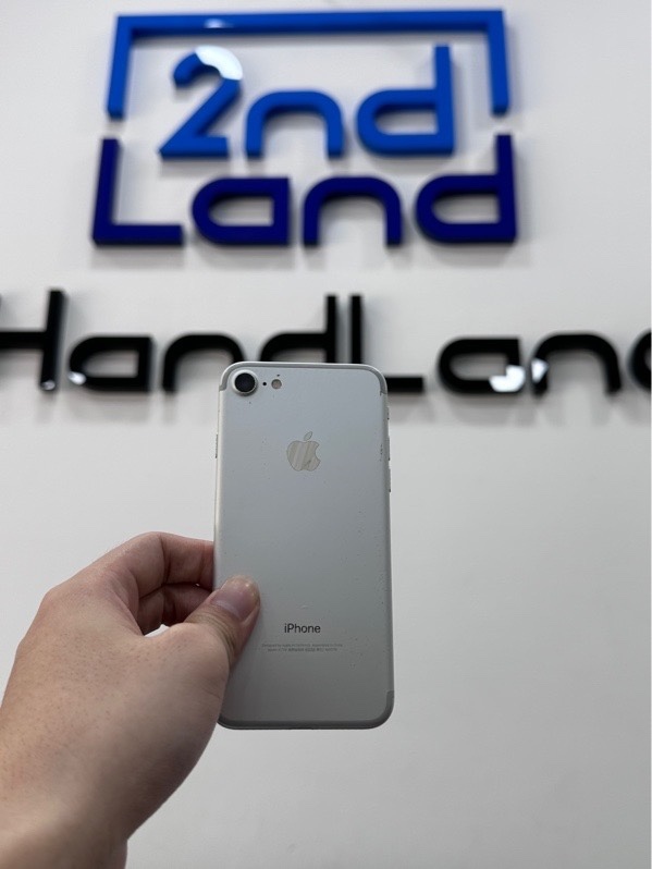 Điện thoại iPhone 7- ( Hạn chế 1 số app ios trên 15.8 ) - ZD/A - 32GB - IOS 15.8.5 - Pin 86% đã thay - Màu bạc - Ngoại hình 97% - Body