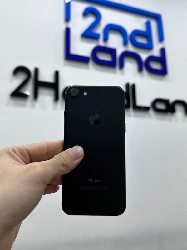 Điện thoại iPhone 7 - LLA - 32GB - IOS 15.8.4 - Pin 96% - Màu đen - Ngoại hình 97% - Màn xước - Body