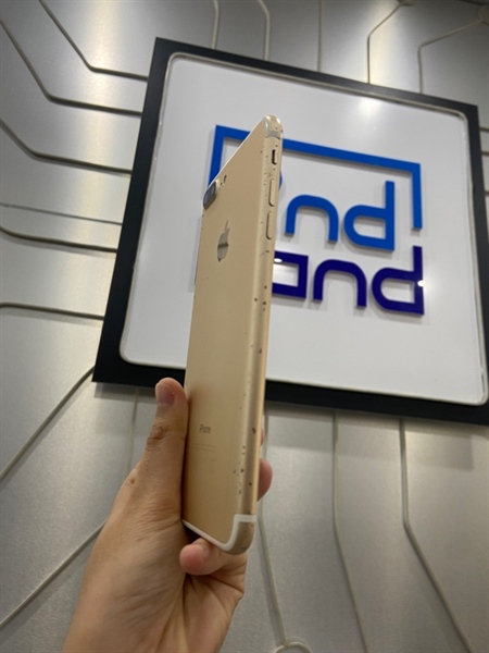 Điện thoại iPhone 7 Plus - B/A - 32GB - IOS 15.8.3 - Pin 100% đã thay - Màu vàng - Ngoại hình: 97% - Màn ám phản quang nhẹ - Body