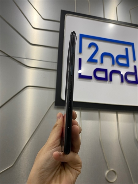 Điện thoại iPhone 7 Plus - LL/A - 128GB - Pin 100% - Màu đen - Ngoại hình: xấu - Màn ám phản quang - Body 2