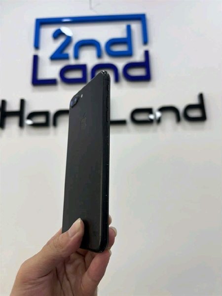 Điện thoại iPhone 7 Plus - LL/A - 256GB - IOS 15.8.4 - Pin 100% thay new - Màu đen - Ngoại hình 97% - Camera trước đã thay - Body 1