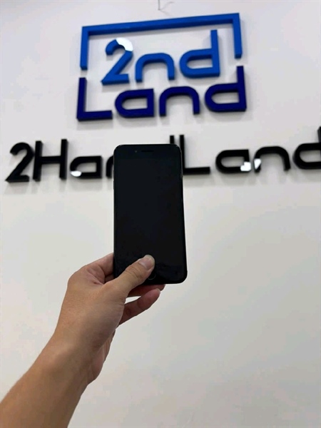 Điện thoại iPhone 7 Plus - LL/A - 256GB - IOS 15.8.4 - Pin 100% thay new - Màu đen - Ngoại hình 97% - Camera trước đã thay - Body 2