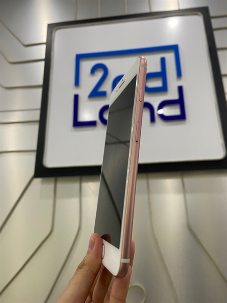 Điện thoại iPhone 7 Plus - LL/A - 32GB - Pin 100% thay new - Màu hồng - Ngoại hình: 97% - Đã thay vỏ, màn xước, màn lưu ảnh - Body 2