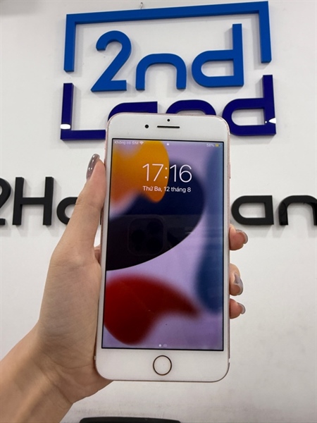 Điện thoại iPhone 7 Plus - LL/A - IOS 15.8.4 - 32GB - Màu hồng - Pin 94% - Ngoại hình 97% - Màn ám hồng , màn trầy , hở sáng - Kèm sạc 2