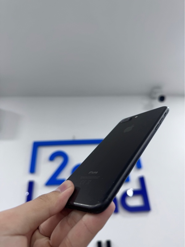 Điện thoại iPhone 7 plus - VN/A - 128GB - ios 15.8.7 - Màu đen - Pin thay 100% - Ngoại hình 97% - Lưng trầy xước, viền xước, màn ép cảm, ám hồng - Kèm sạc linh kiện