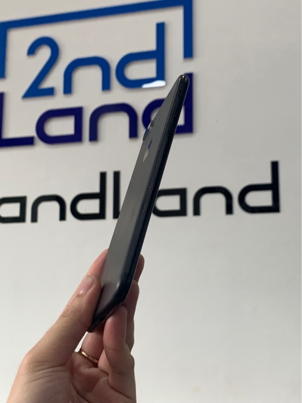 Điện thoại iPhone 7 Plus - VN/A - 128GB - Màu đen - Pin 100% đã thay - Ngoại hình: 97% - Màn ám hồng + phản quang - Body