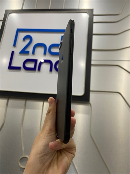 Điện thoại iPhone 7 Plus - ZA/A - 256GB - Pin 100% thay new - Màu đen - Ngoại hình: 98% - Đã thay lưng, cam bị đốm góc trái trước - Body 1