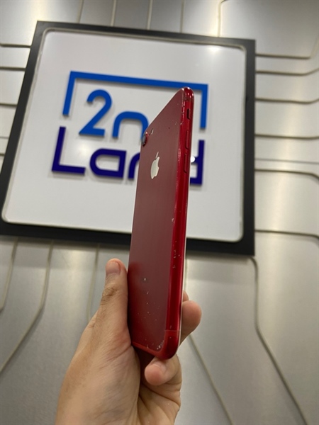 Điện thoại iPhone 7 - QN/A - 32GB - Pin 100% - Màu đỏ - Ngoại hình: 96% - 4 góc cấn trầy, touch id hư, cam trước sau thay, màn ám viền vàng , ám hồng vừa - Body 1