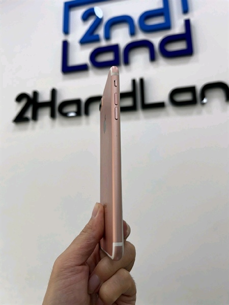 Điện thoại iPhone 7plus - LL/A - IOS 15.8.4 - 128GB - Màu hồng - Pin 100% - Ngoại hình 98% - màn ám hồng - Kèm sạc - 738039 (Cái) 1