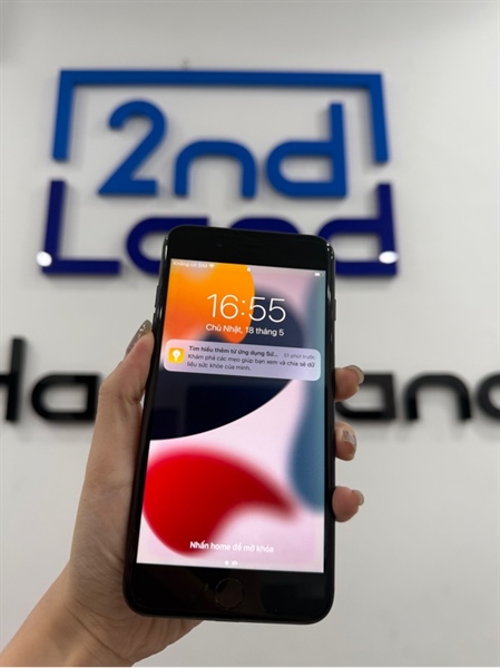Điện thoại iPhone 7plus - ZP/A - IOS 15.7.9 - 128GB - Màu đen - Pin thay 100% - Ngoại hình 97% - Màn hở sáng nặng , cam trước thay , phản quang , ám hồng , viền cam trầy - Kèm sạc 2