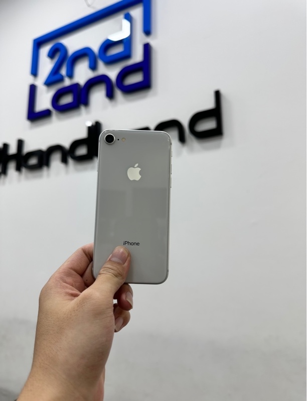Điện thoại iPhone 8 - 2J/A - 64GB - IOS 16.7.11 - Pin 100% đã thay - Màu bạc - Ngoại hình 97% - Màn ám - Body