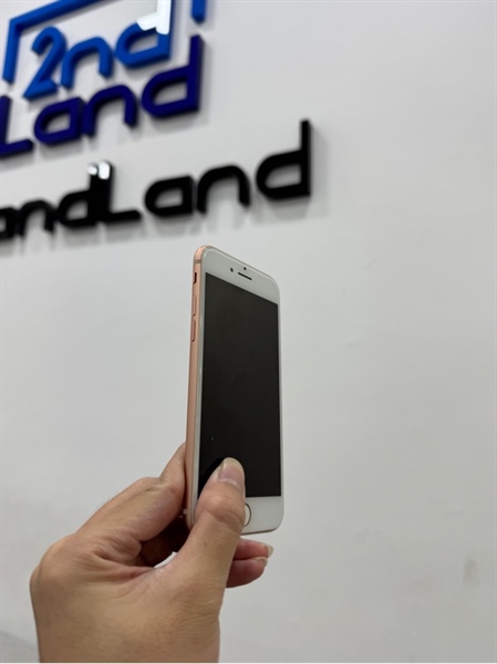 Điện thoại iPhone 8 - CH/A - 64GB - IOS 16.7.12 - Pin 100% đã thay - Màu gold - Ngoại hình 97% - Màn ép kính , camera đã thay - Body 2