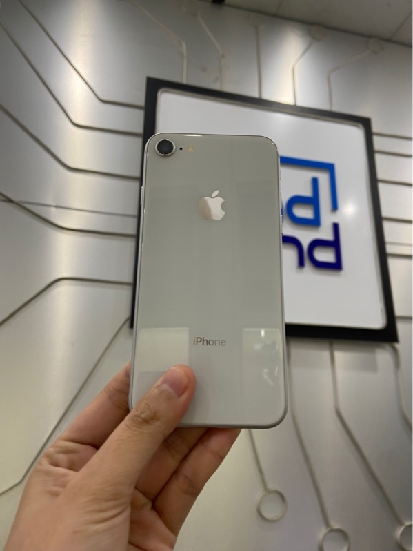 Điện thoại iPhone 8 - J/A - 64GB - Pin 100% đã thay - Màu trắng - Ngoại hình: 97% - Màn ám vàng, 1 đốm phản quang, - Body
