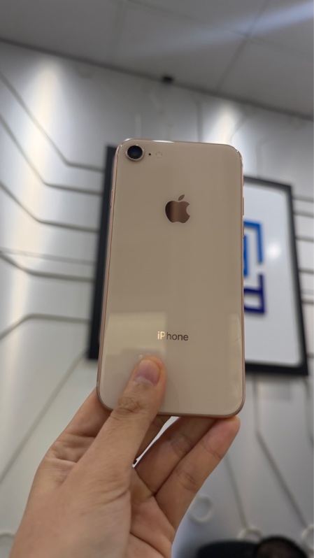 Điện thoại iPhone 8 - J/A - 64GB - Pin 100% thay new - Màu hồng gold - Ngoại hình: 97% - Body