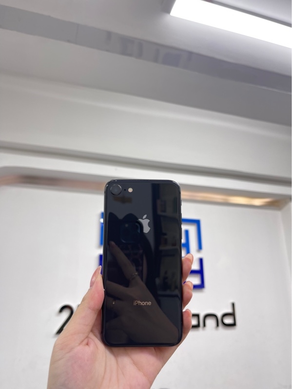 Điện thoại iPhone 8 - KH/A - iOS 16.7.11 - 64GB - Màu xám - Pin 100% (đã thay) - Ngoại hình 98% - Body