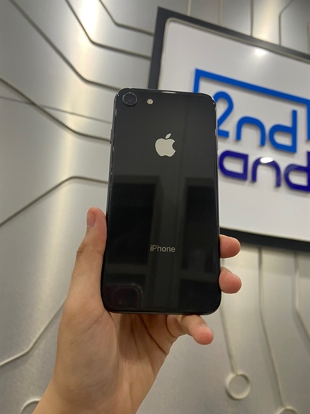 Điện thoại iPhone 8 - LL/A - 64GB - Pin 100% - Màu đen - Ngoại hình: 98% - Body