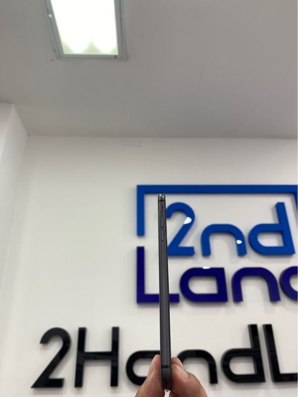 Điện thoại iPhone 8 Plus - CH/A - 64GB - Pin: 100% đã thay linh kiện - Chu kỳ sạc 457 - Màu đen - Ngoại hình: 97% - Màn ám hồng - Body