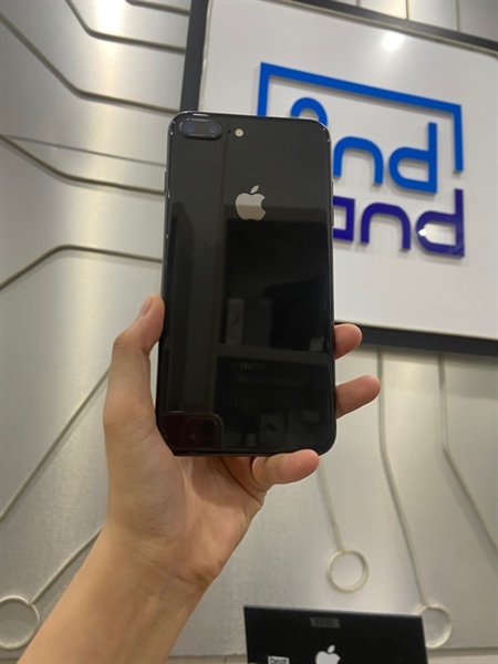 Điện thoại iPhone 8 Plus - LL/A - 64GB - IOS 16.1 - Pin 100% - Màu đen - Ngoại hình: 98% - Màn ám hồng, đã thay lưng, ép kính - Body