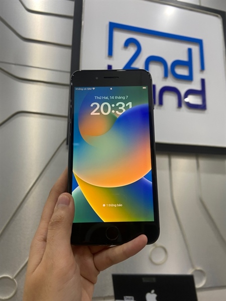 Điện thoại iPhone 8 Plus - LL/A - 64GB - IOS 16.1 - Pin 100% - Màu đen - Ngoại hình: 98% - Màn ám hồng, đã thay lưng, ép kính - Body 3