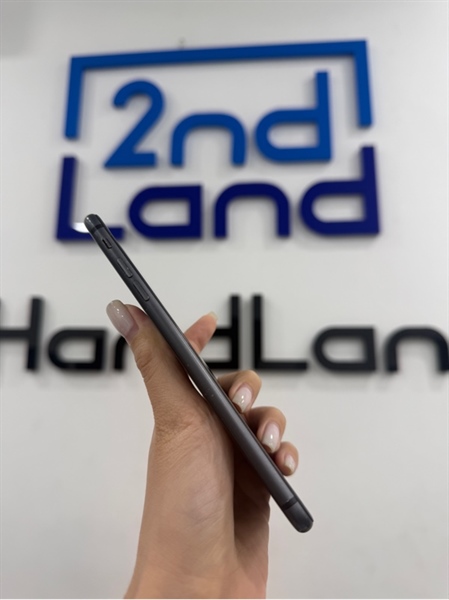 Điện thoại iPhone 8 plus - LL/A - IOS 16.7.1 - 64GB - Màu đen - Pin thay 100% LKKXĐ - Ngoại hình 97% - Màn ép kính , vàng viền , màn trầy nhiều , viền trầy có cấn góc - Body 1