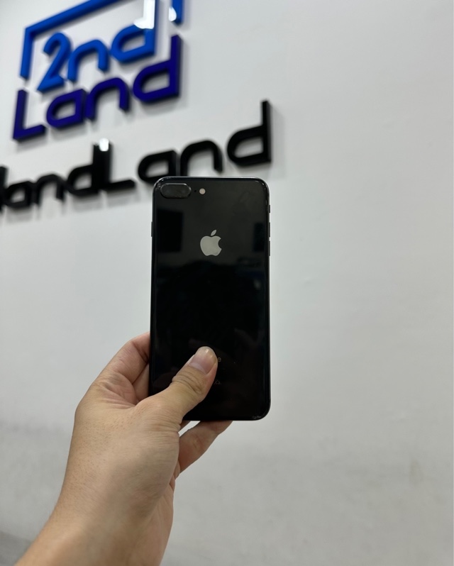 Điện thoại iPhone 8 Plus - QN/A - 64GB - IOS 16.7.1 - Pin 100% - Màu đen - Ngoại hình 96% - Trầy cấn, màn trầy, lưng nứt cấn 2 góc , màn ám bầm nhẹ - Body