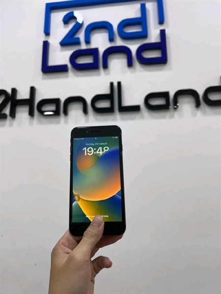 Điện thoại iPhone 8 Plus - VN/A - 64GB - IOS 16.7.10 - Pin 100% đã thay - Màu đen - Ngoại hình 97% - Màn ép kính ám phản quang - Body 2