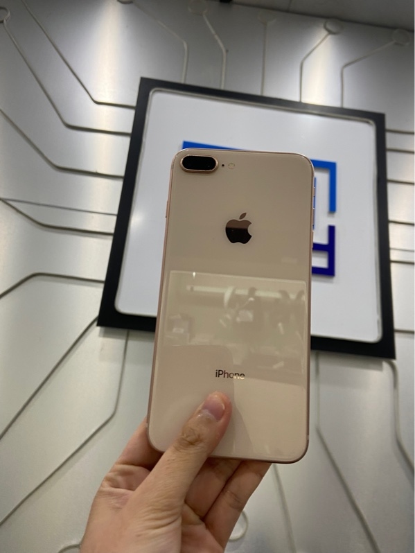 Điện thoại iPhone 8 Plus - VN/A - 64GB - Pin 100% đã thay - Màu gold - Ngoại hình: 97% - Xước cấn sườn, viền camera - Body