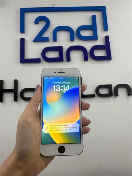 Điện thoại iPhone 8 - RM/A - IOS 16.7 - 64GB - Màu đen - Pin linh kiện 98% - Ngoại hình 97% - Màn linh kiện , màn hở sáng viền , bể kính lưng , viền trầy cấn - Kèm sạc 2