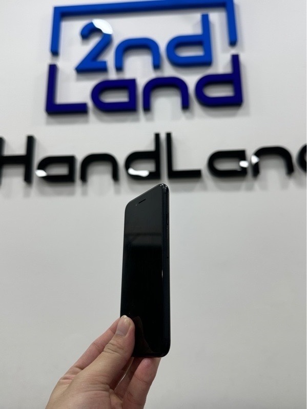 Điện thoại iPhone SE 2020 -2B/A - 64GB - IOS 26.3.1 - Pin 89%- Màu đen - Ngoại hình 97% - Đã thay cam trước , cam sau , touch ID - Body