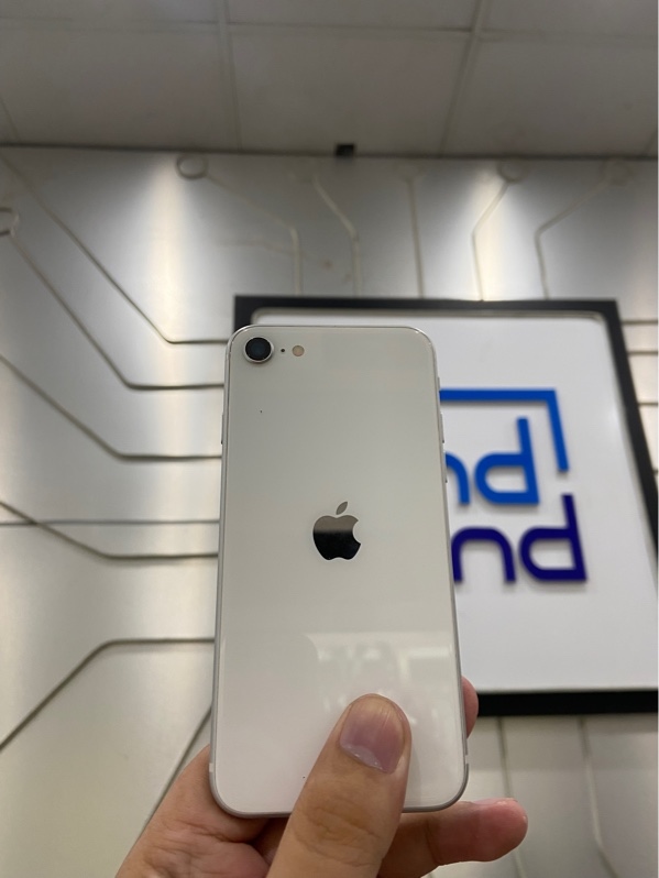 Điện thoại iPhone SE 2020 - 2J/A (mã N) - 64GB - Pin 87% - Màu trắng - Ngoại hình: 97% - Loa trên rè nhẹ - Body