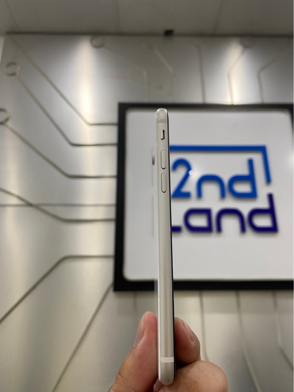 Điện thoại iPhone SE 2020 - 2J/A (mã N) - 64GB - Pin 87% - Màu trắng - Ngoại hình: 97% - Loa trên rè nhẹ - Body
