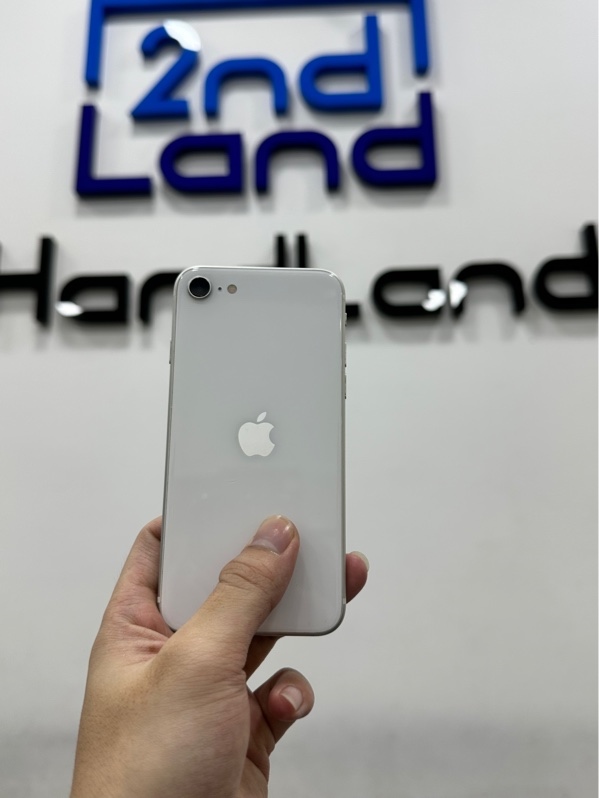 Điện thoại iPhone SE 2020 - ZD/A - 64GB - IOS 18.7.7 - Pin 90% - Màu trắng - Ngoại hình 97% - Body