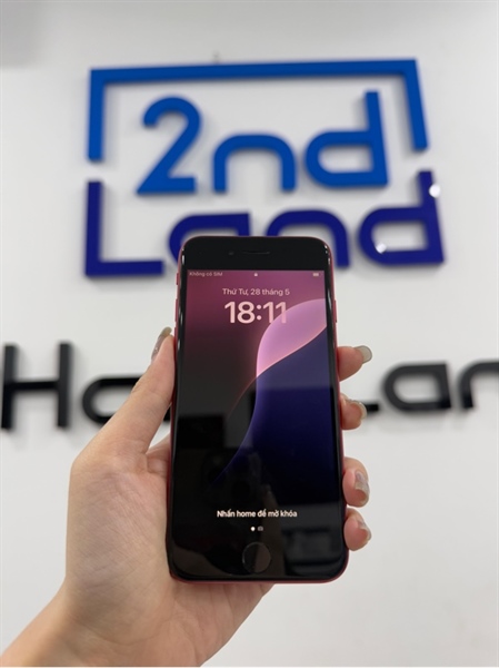 Điện thoại iPhone SE gen 2 (2020) - J/A - IOS 18.0.1 - 64GB - Màu đỏ - Pin thay 100% - Ngoại hình 97% - Màn ám vàng , viền tróc sơn - Kèm sạc 2
