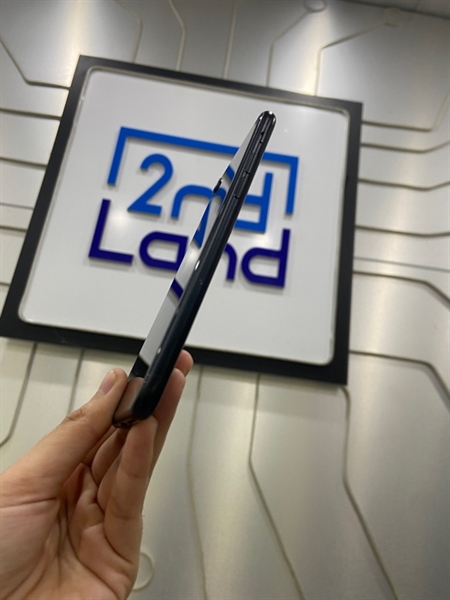 Điện thoại iPhone SE Gen 3 - 3B/A - 64GB - Pin 100% thay linh kiện - Màu đen - Ngoại hình: 97% - Body 2