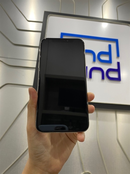 Điện thoại iPhone X - LL/A - 256GB - Màn sọc - Pin 100% đã thay - Màu trắng - Ngoại hình: 98% - Body 3