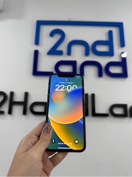 Điện thoại iPhone X - LL/A - IOS 16.7.7 - 64GB - Màu đen - Pin thay 100% - Ngoại hình 97% - Tróc sơn viền , lưng trầy , màn hở sáng nhẹ - Kèm sạc 2