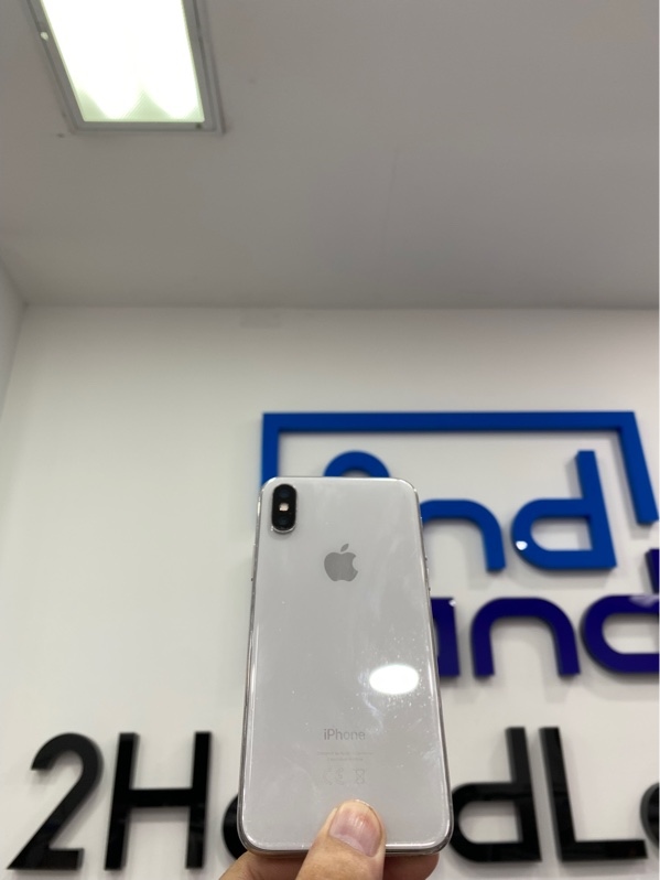 Điện thoại iPhone X - Ql/A - 64GB - Pin linh kiện 100% - Chu kỳ sạc 55 - Màu trắng - Ngoại hình: 97% - Cấn trầy viền, mất face id - Body
