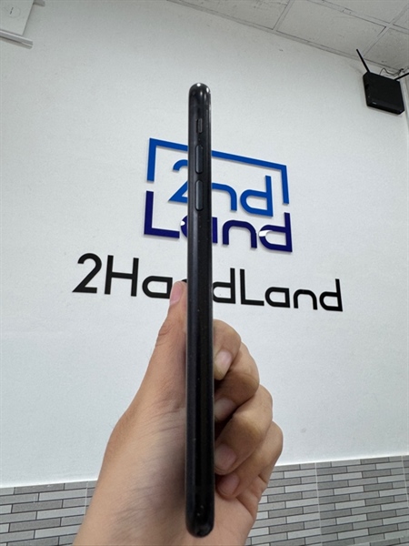 Điện thoại iPhone XR - J/A - 64GB - Màu đen - Pin 88% - Ngoại hình 97% - Trầy sường, trầy viền cam, màn xước, ám nhẹ phản quang - Body 1