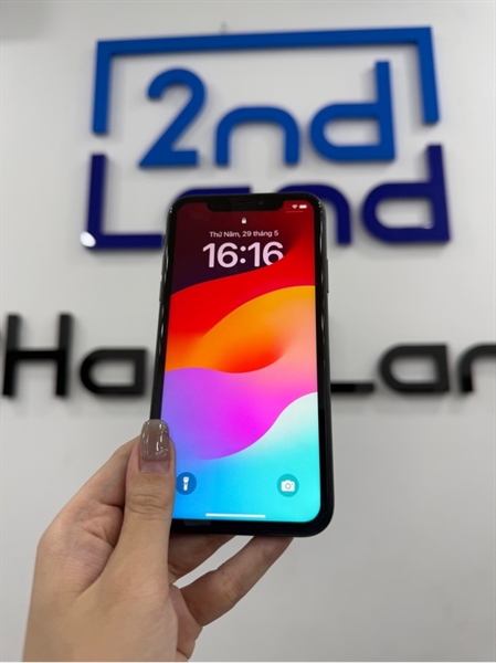 Điện thoại iPhone XR - J/A - IOS 18.5 - 64GB - Màu đen - Pin 87% - Ngoại hình 97% - hở sáng viền nhẹ , viền trầy - Kèm sạc 2