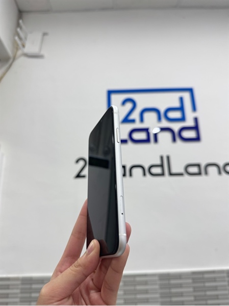 Điện thoại iPhone XR - KH/A - 128GB - Màu trắng - Pin 100% đã thay - Ngoại hình: 96% - Body 1