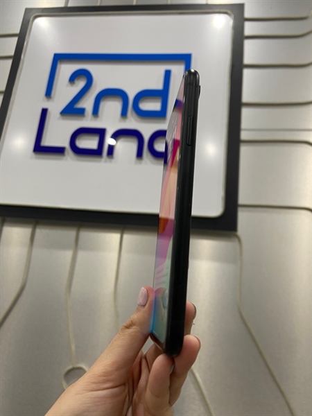 Điện thoại iPhone XR - VN/A - 64GB - IOS 17.1.2 - Pin 86% - Màu đen - Ngoại hình: 98% - Body 2