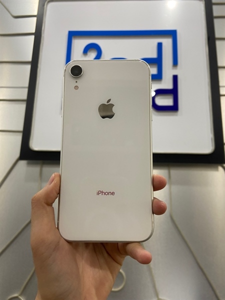 Điện thoại iPhone XR - VN/A - 64GB - Pin 100% thay new - Màu trắng - Ngoại hình: 97% - Màn đã thay, trầy cấn sườn nhiều - Body