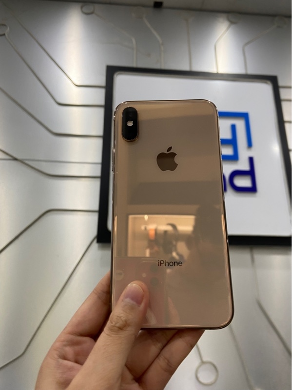 Điện thoại iPhone XS - IOS 18.7.8 - LL/A - 64GB - Pin 100% báo bảo trì - Màu gold - Ngoại hình: 97% - Màn trầy ám viền nhẹ - Body