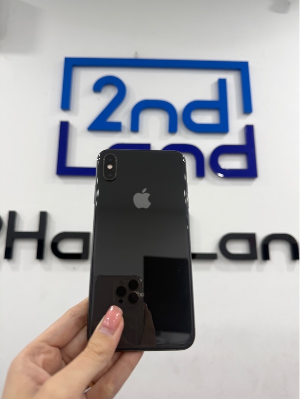 Điện thoại iPhone Xs Max - LL/A - IOS 18.7.9 - 64GB - Màu đen - Pin 100% linh kiện - Ngoại hình 97% - Màn ép kính , trầy xước - Kèm sạc