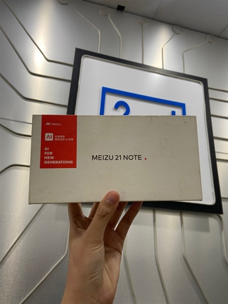 Điện thoại Meizu 21 Note - Ram 16+4/256GB - Máy chạy rom - Bản nội địa - Màu trắng - Ngoại hình: 98% - FullBox