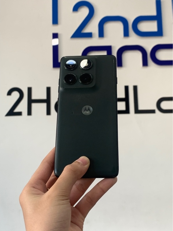 Điện thoại Motorola EDGE 2025 - Dimensity 7400 - Ram 8gb/rom 256gb - Màu xanh lá - Ngoại hình: 97% - Body + màn trầy - Body